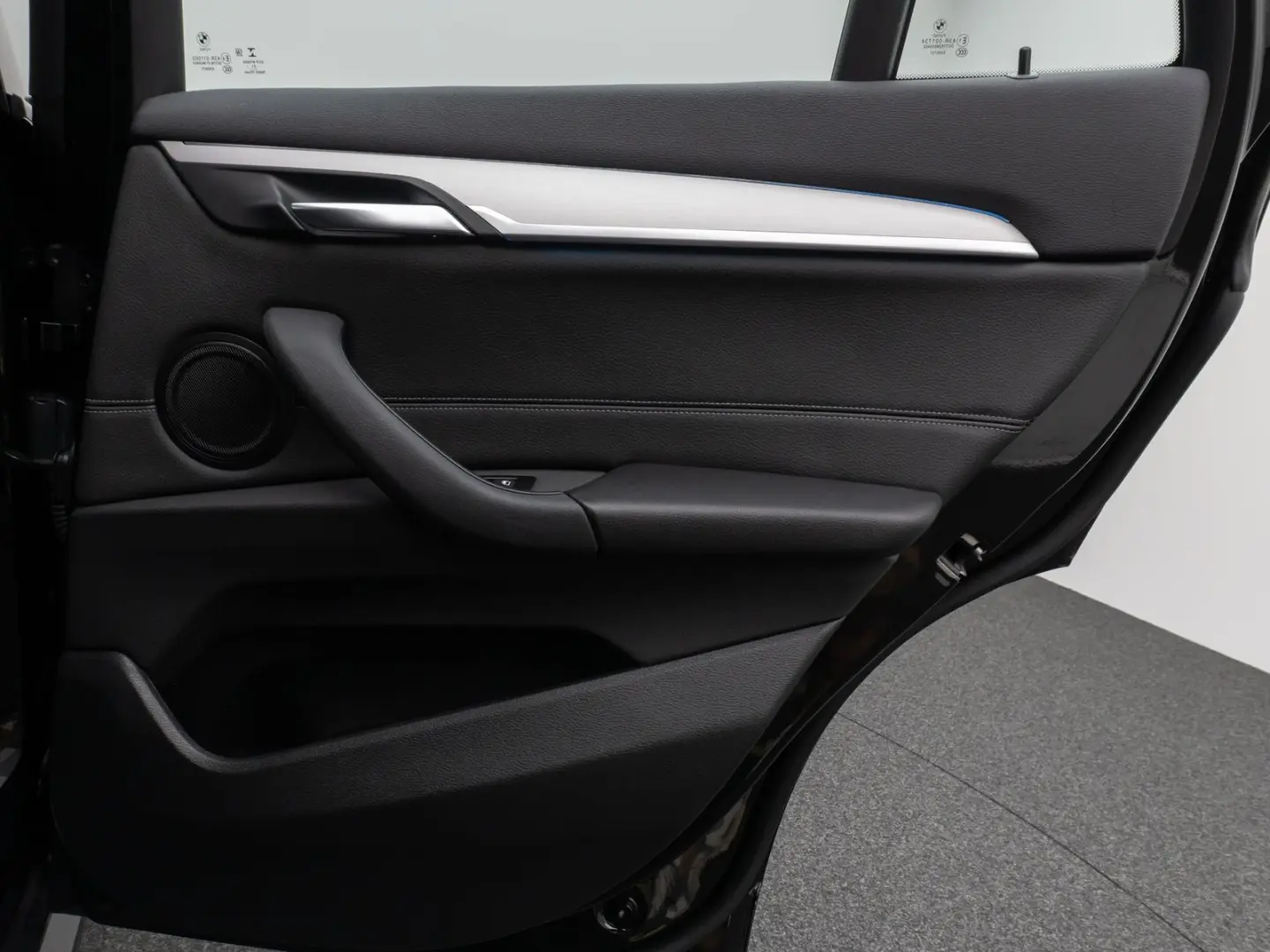 X1 xD25e SportLine Panorama HUD DAB Parkassist