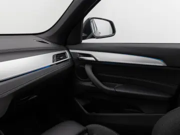 X1 xD25e SportLine Panorama HUD DAB Parkassist