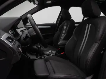 X1 xD25e SportLine Panorama HUD DAB Parkassist