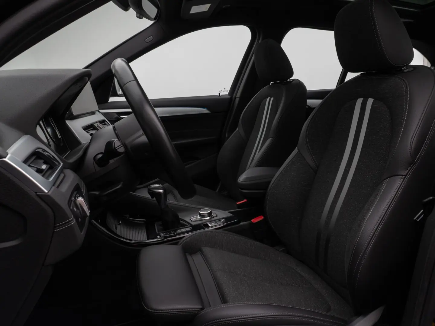 X1 xD25e SportLine Panorama HUD DAB Parkassist