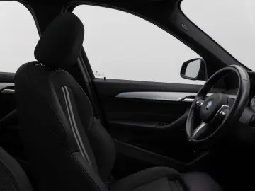 X1 xD25e SportLine Panorama HUD DAB Parkassist