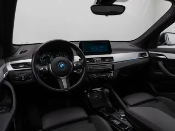 X1 xD25e SportLine Panorama HUD DAB Parkassist