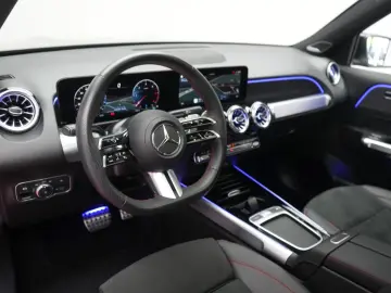 GLB 220 d 4Matic 8G-DCT AMG Navi/Distronic/Kamer