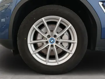 X3 xDrive30e AHK LiveCockpitProf Head-Up Laser