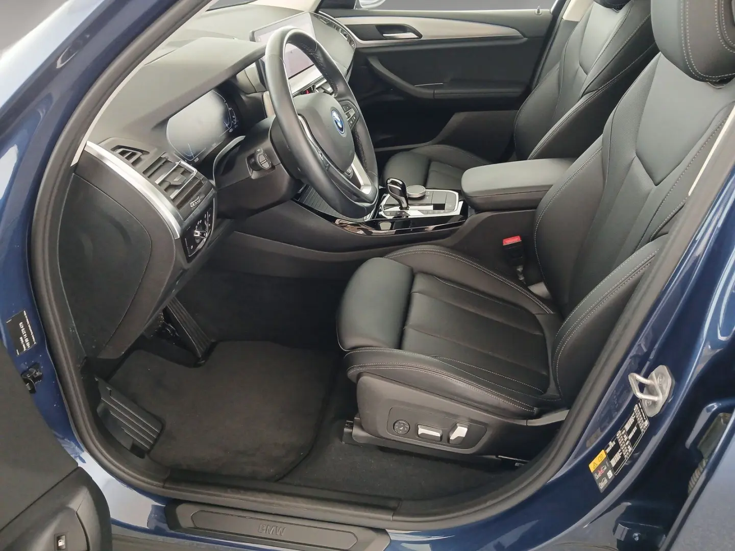 X3 xDrive30e AHK LiveCockpitProf Head-Up Laser
