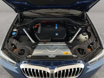X3 xDrive30e AHK LiveCockpitProf Head-Up Laser