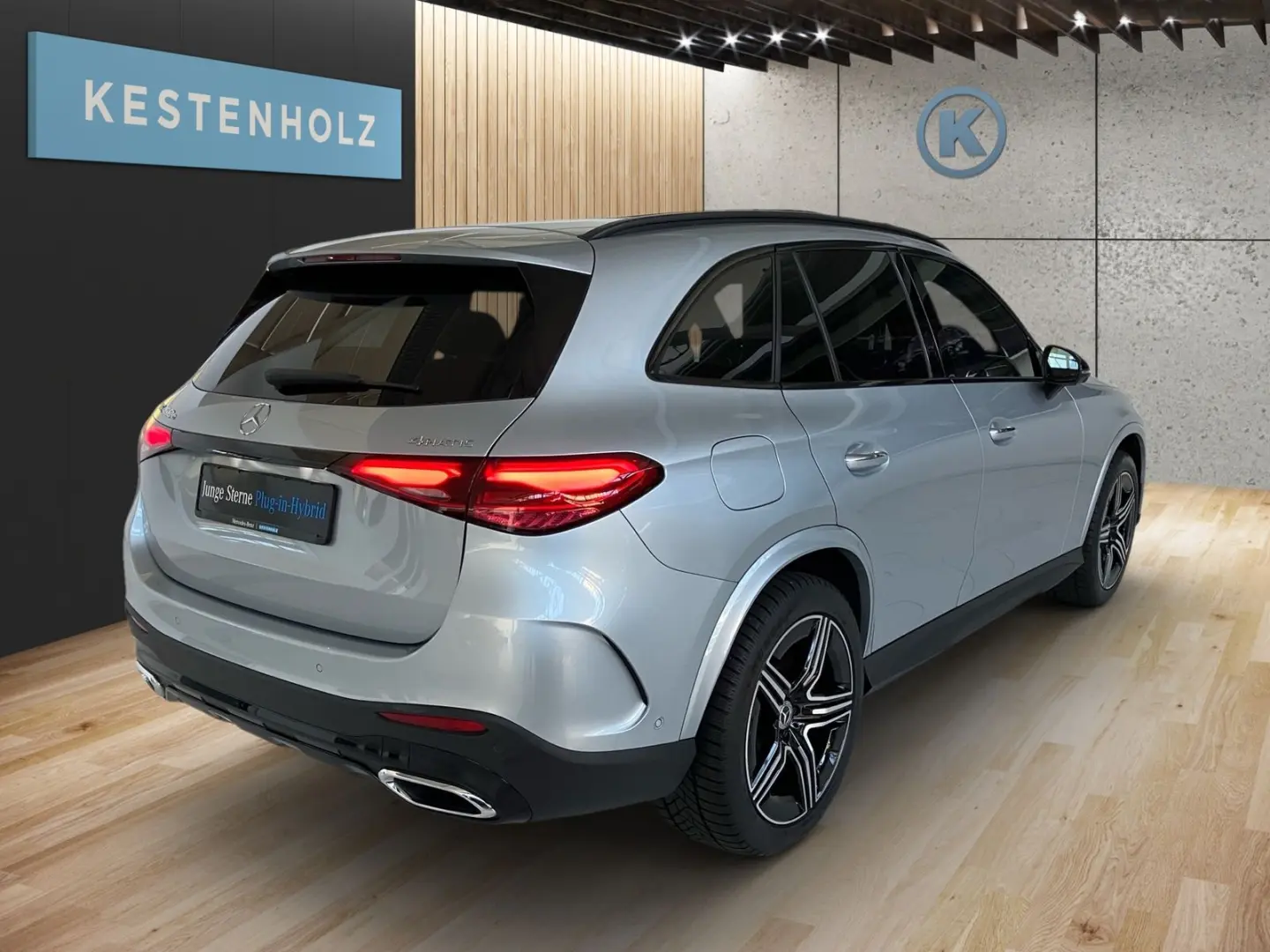 GLC 400 e 4M *AMG*NIGHT*AHK*MEMO*PANO*STHZ*360°*