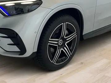 GLC 400 e 4M *AMG*NIGHT*AHK*MEMO*PANO*STHZ*360°*