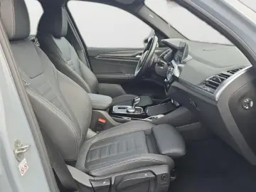 X3  30i xDrive+M-Sport+ACC+AHK+HeadUp+Stdhzg.Pan