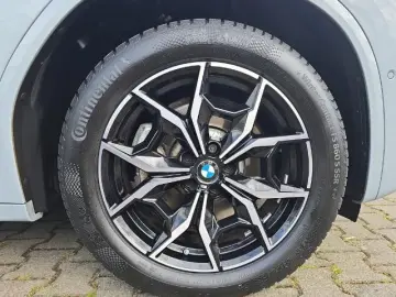 X3  30i xDrive+M-Sport+ACC+AHK+HeadUp+Stdhzg.Pan