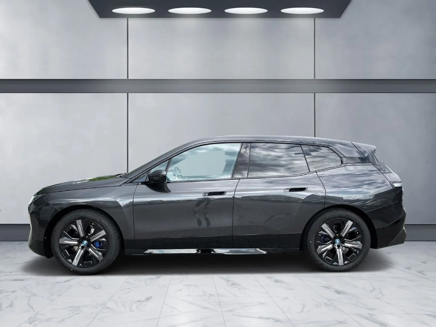 iX Edition Sport 50 xDrive AHK Sky Lounge
