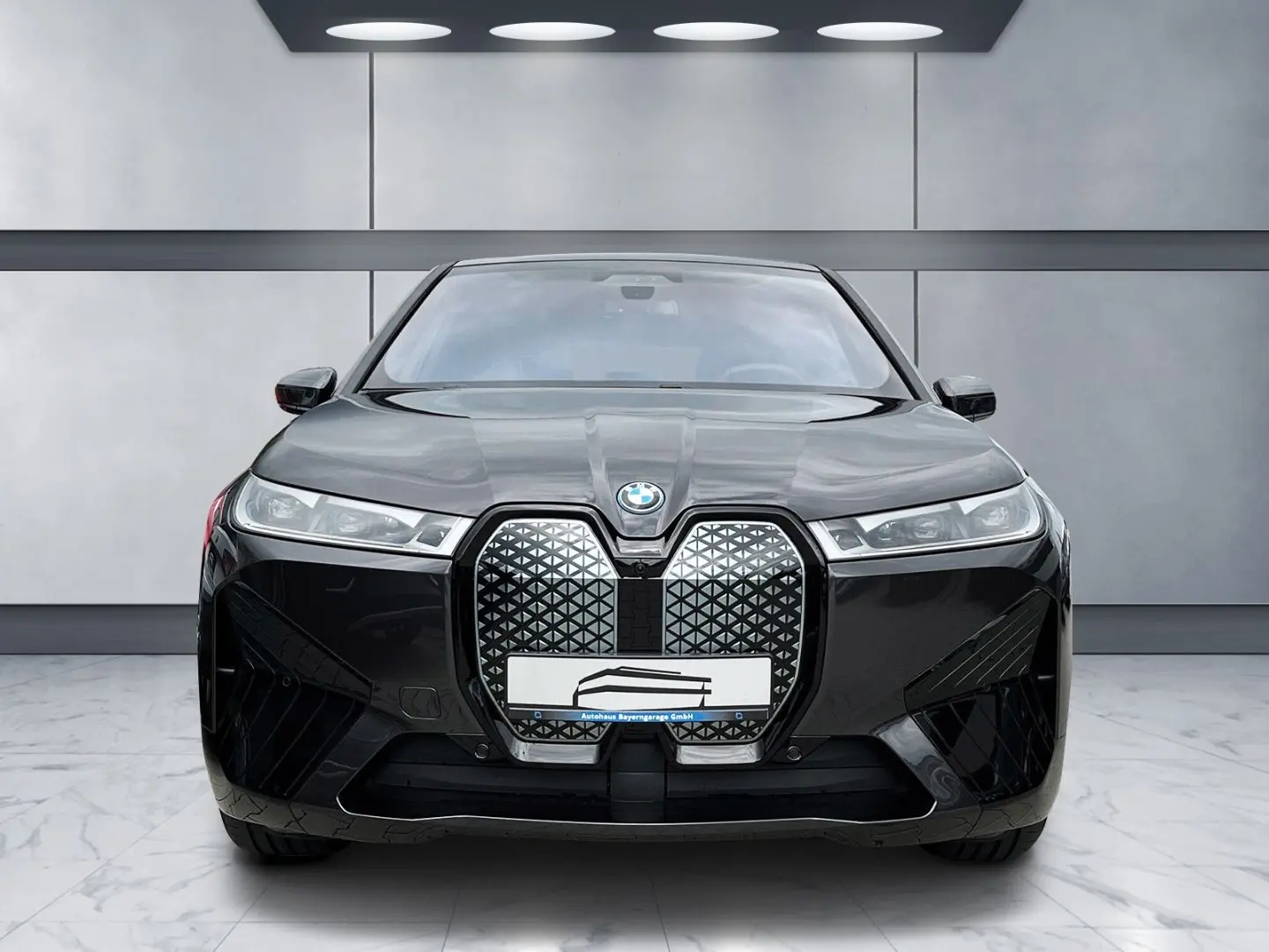 iX Edition Sport 50 xDrive AHK Sky Lounge