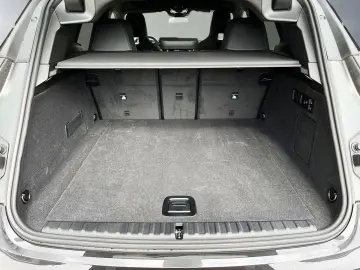 iX Edition Sport 50 xDrive AHK Sky Lounge