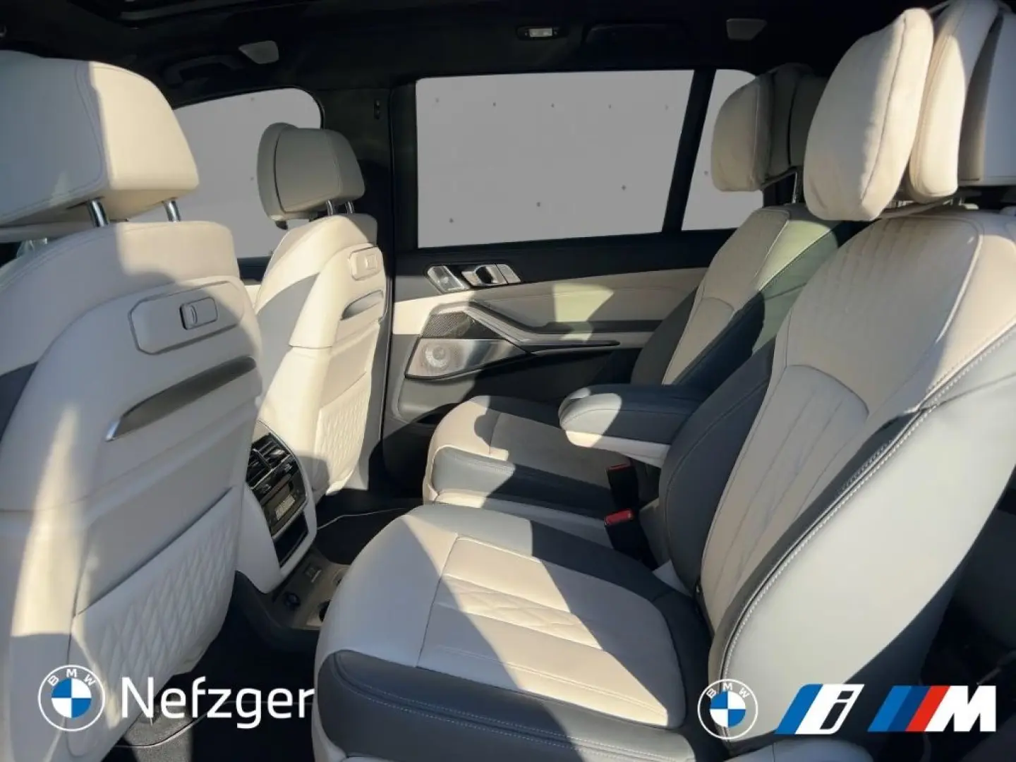 X7 xDrive40d M Sport Massage B&W Panorama Standh