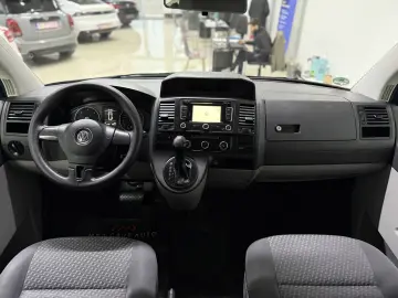 Volkswagen T5 Caravelle 2.0 TDI