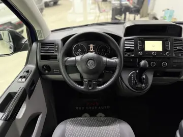 Volkswagen T5 Caravelle 2.0 TDI