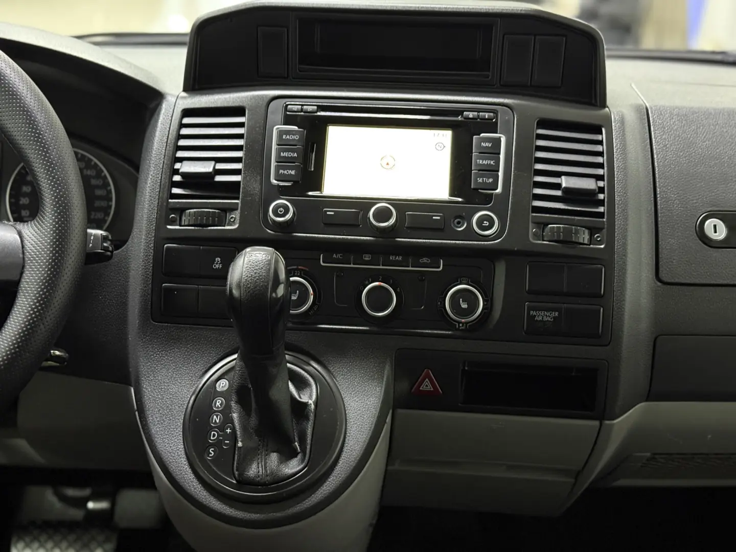 Volkswagen T5 Caravelle 2.0 TDI