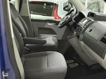 Volkswagen T5 Caravelle 2.0 TDI