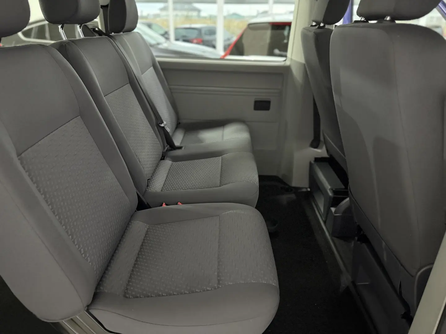 Volkswagen T5 Caravelle 2.0 TDI