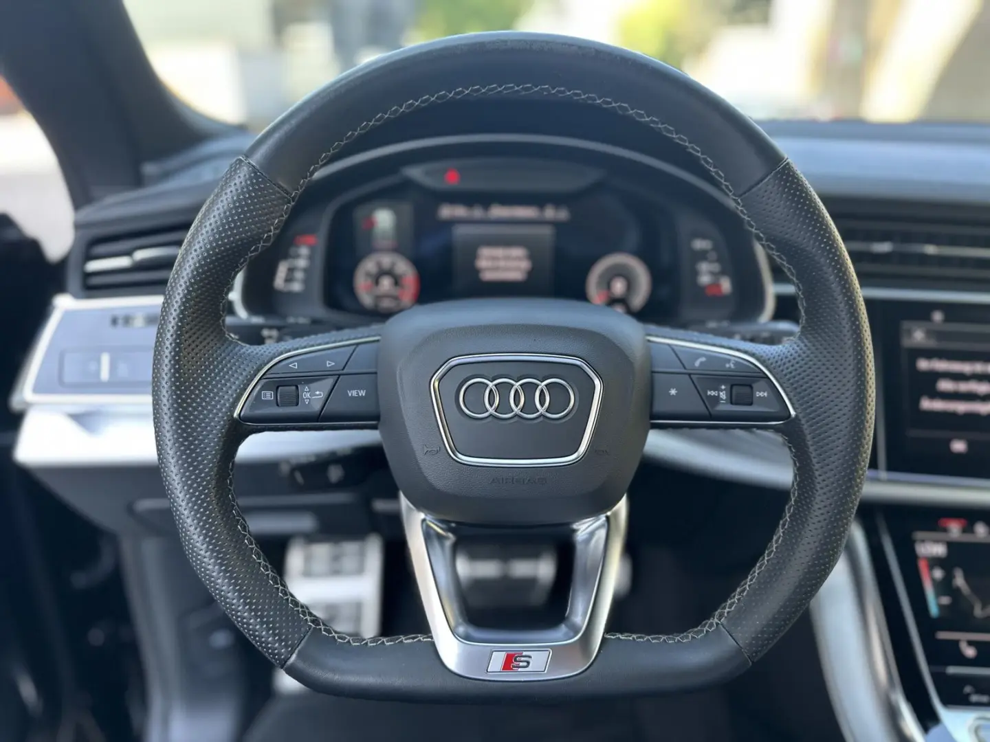 Q8  45 TDI quattro tiptronicS line Sport   AHK