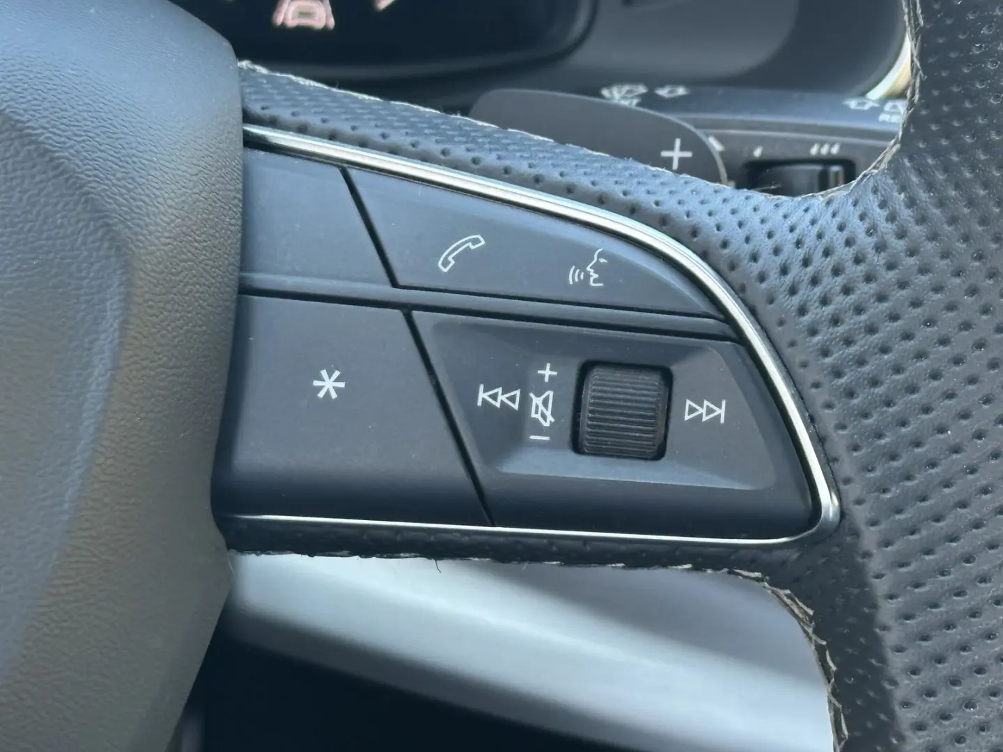 Q8  45 TDI quattro tiptronicS line Sport   AHK