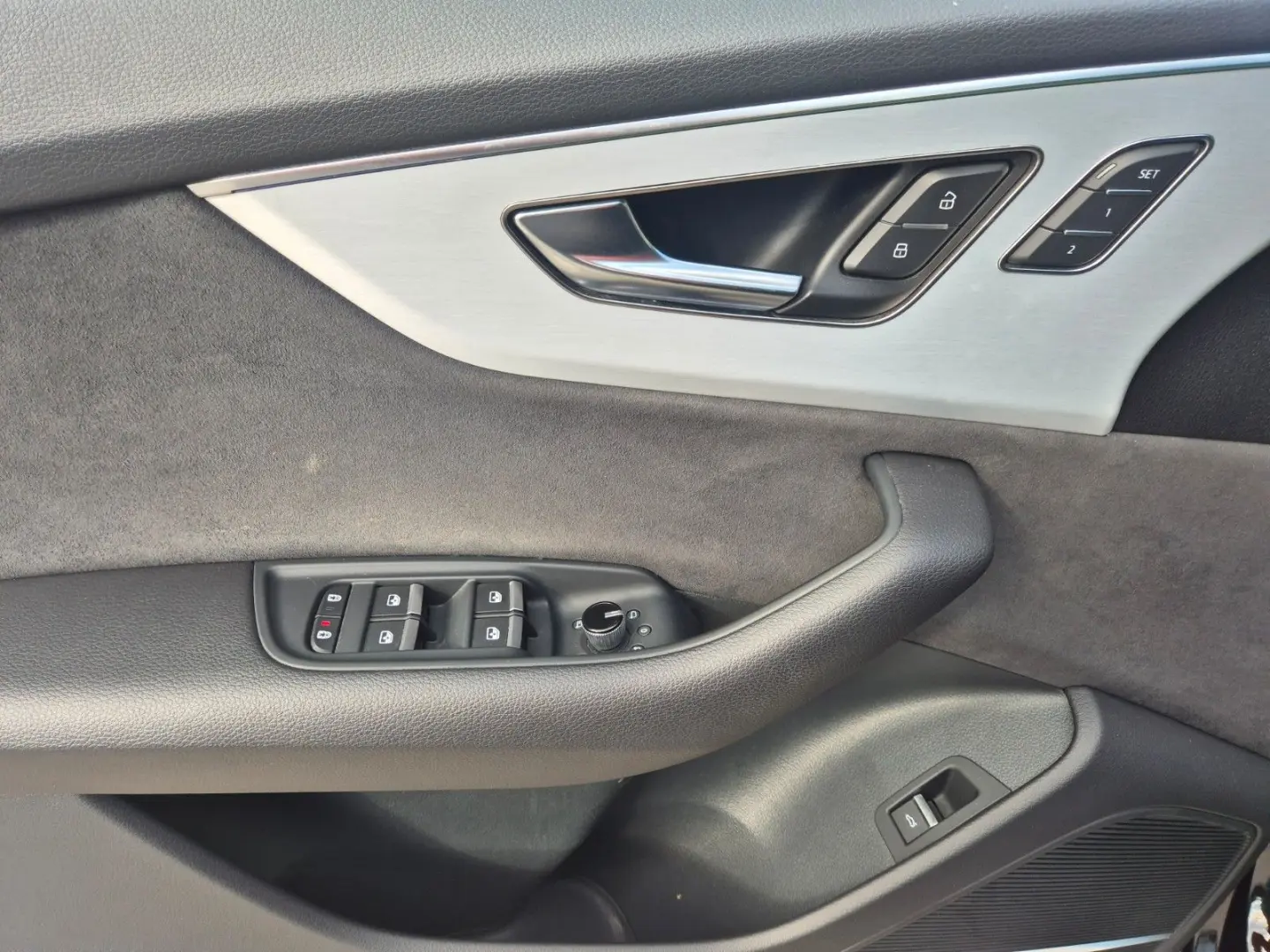 Q8 50TDI Q S Line HUD B&O MATRIX AHK LUFT Rauten
