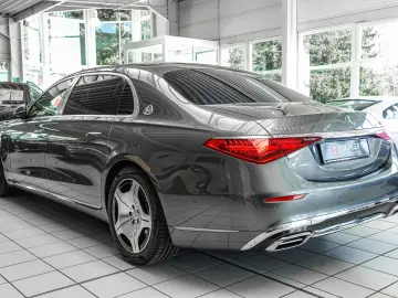 Maybach S680 4Matic