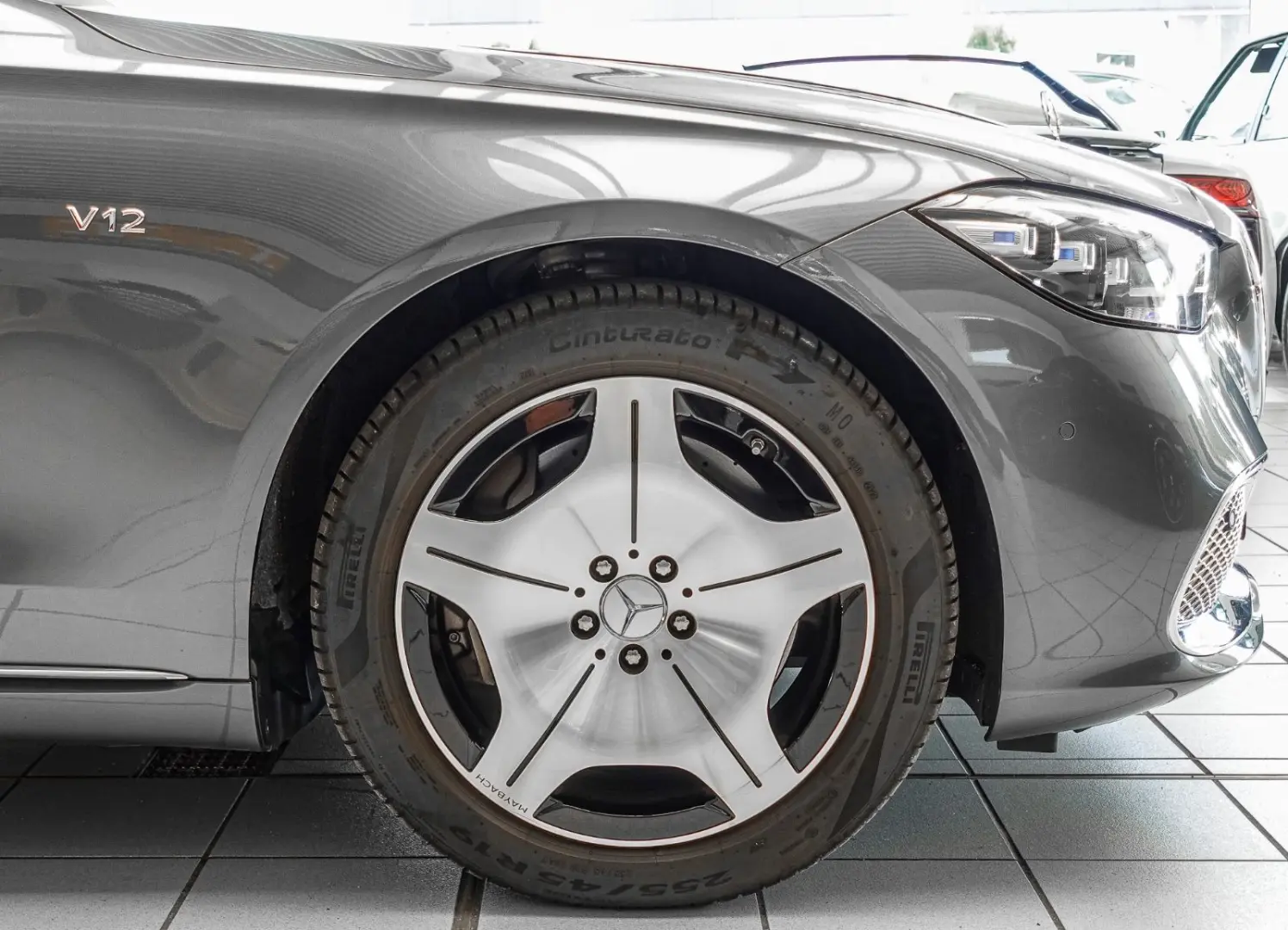 Maybach S680 4Matic