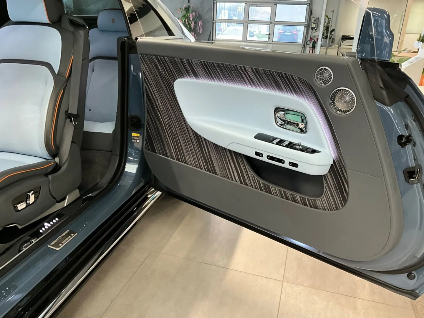 Rolls-Royce Spectre