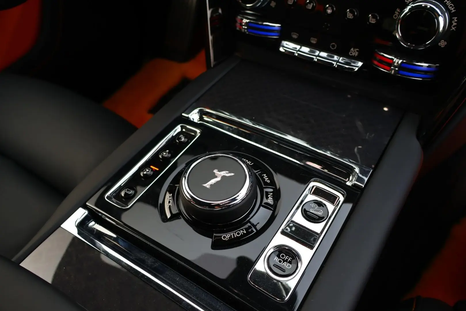 Cullinan BlackBadge NOVITEC