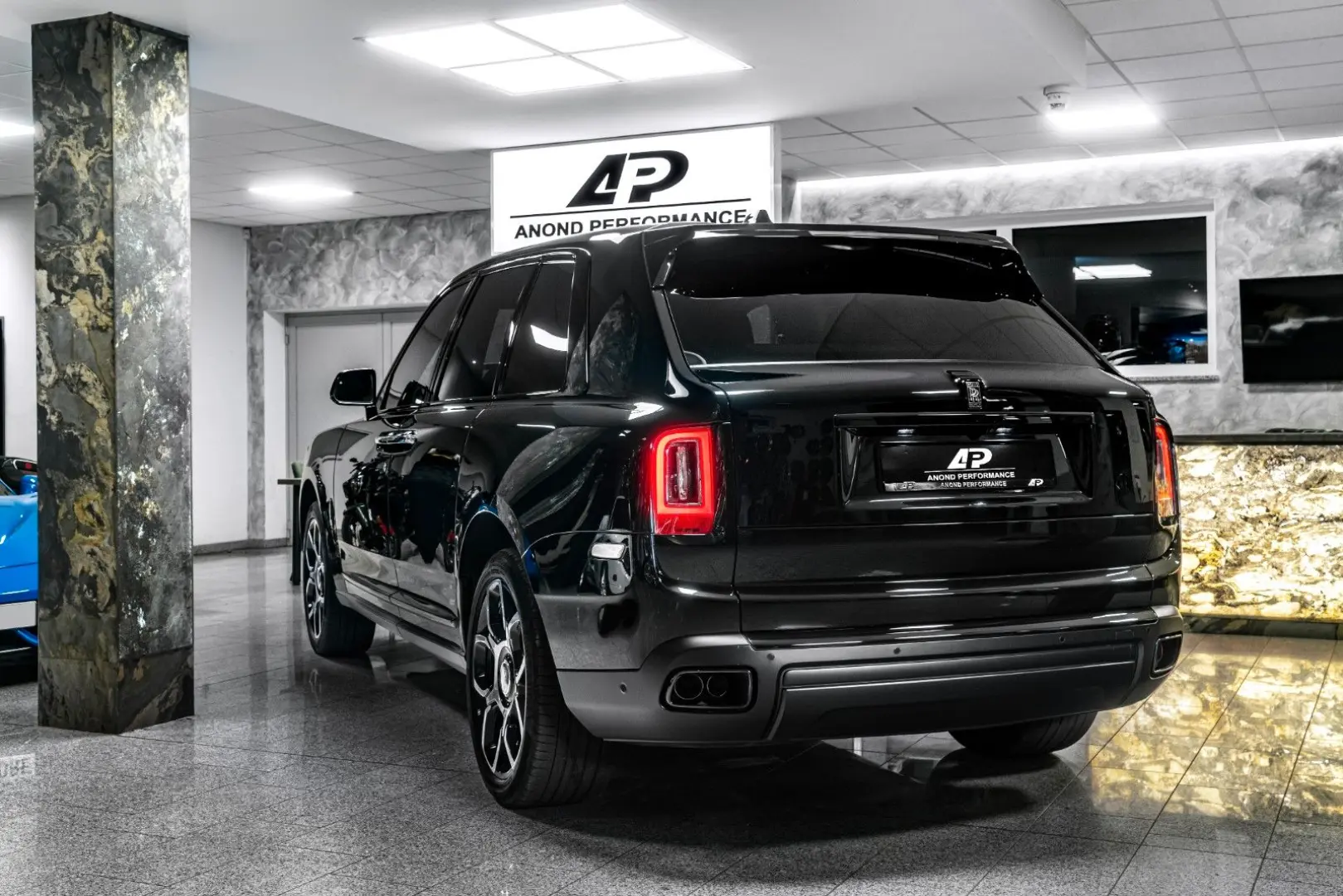 Cullinan Black Badge