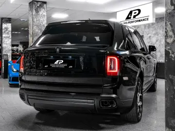 Cullinan Black Badge