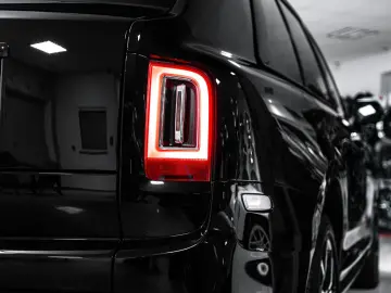 Cullinan Black Badge
