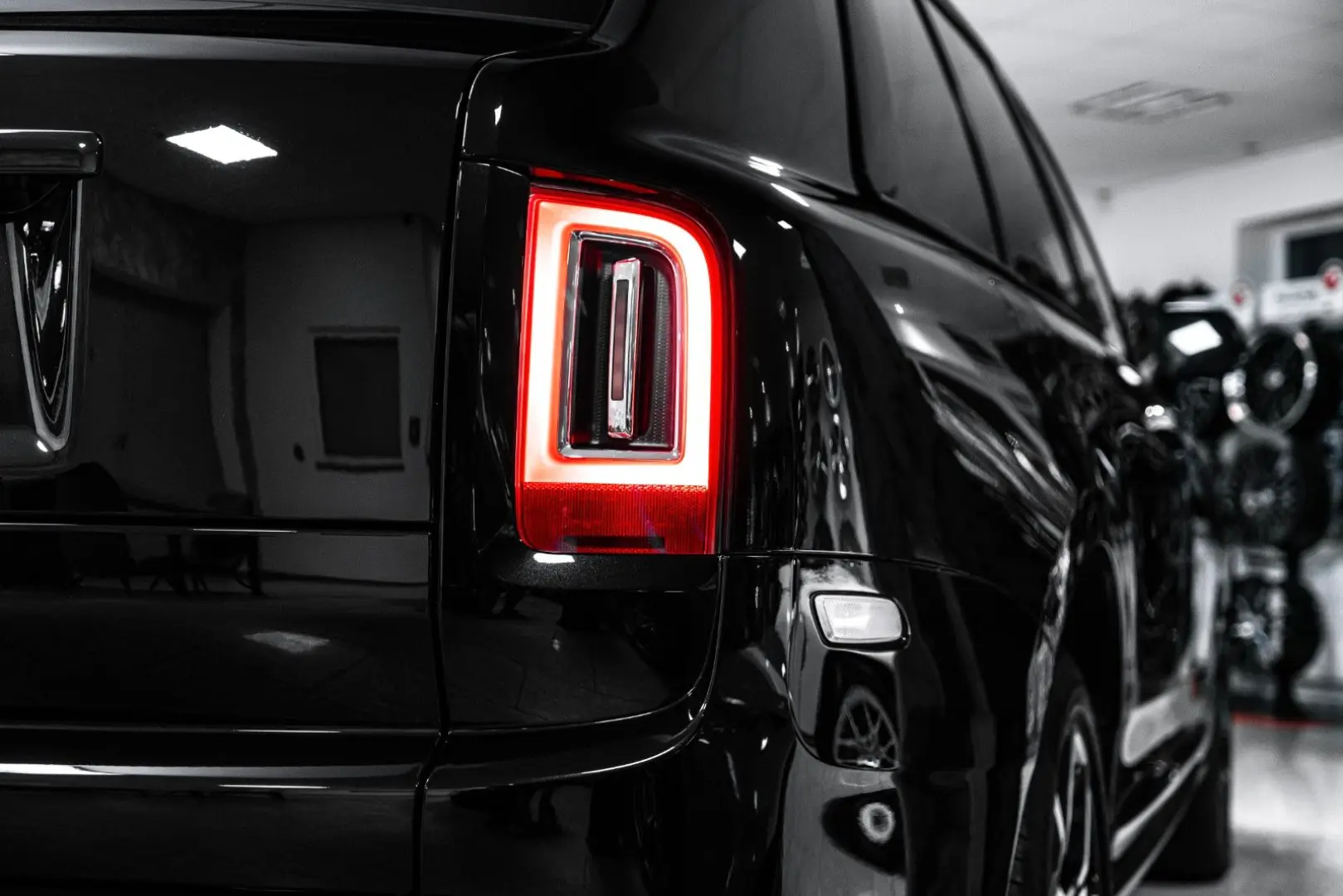 Cullinan Black Badge