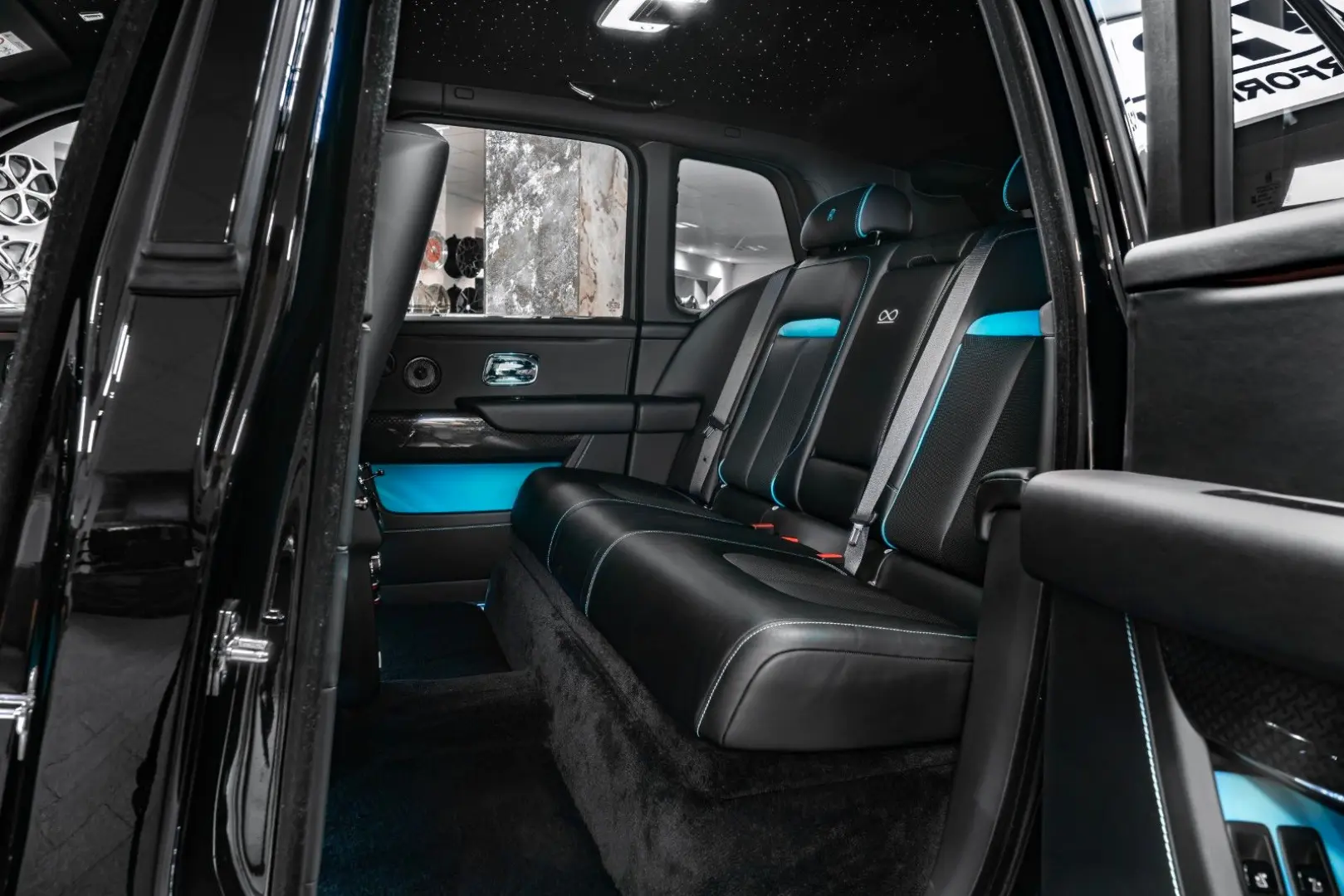 Cullinan Black Badge