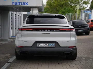 Porsche E-Hybrid Coupé INNODRIVE-LUFTF-PANO-MASSAGE