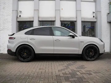 Porsche E-Hybrid Coupé INNODRIVE-LUFTF-PANO-MASSAGE