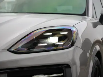 Porsche E-Hybrid Coupé INNODRIVE-LUFTF-PANO-MASSAGE