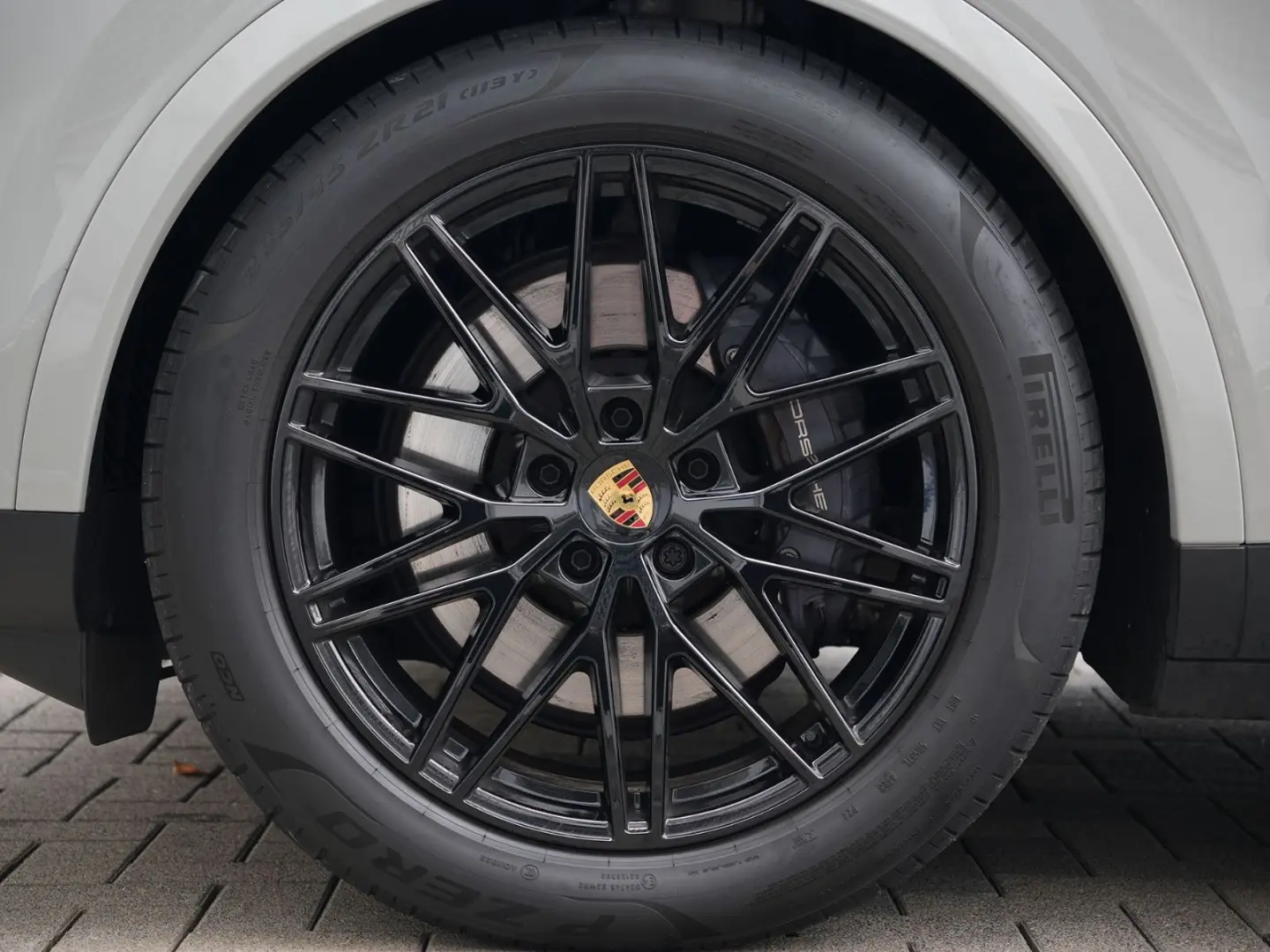 Porsche E-Hybrid Coupé INNODRIVE-LUFTF-PANO-MASSAGE