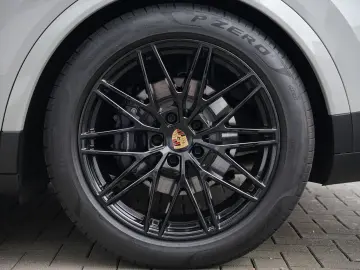 Porsche E-Hybrid Coupé INNODRIVE-LUFTF-PANO-MASSAGE