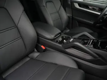 Porsche E-Hybrid Coupé INNODRIVE-LUFTF-PANO-MASSAGE