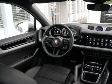 Porsche E-Hybrid Coupé INNODRIVE-LUFTF-PANO-MASSAGE