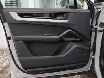 Porsche E-Hybrid Coupé INNODRIVE-LUFTF-PANO-MASSAGE