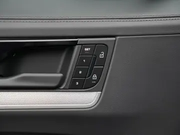 Porsche E-Hybrid Coupé INNODRIVE-LUFTF-PANO-MASSAGE