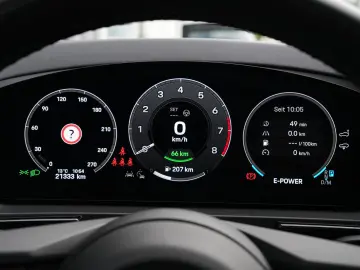 Porsche E-Hybrid Coupé INNODRIVE-LUFTF-PANO-MASSAGE