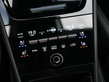 Porsche E-Hybrid Coupé INNODRIVE-LUFTF-PANO-MASSAGE