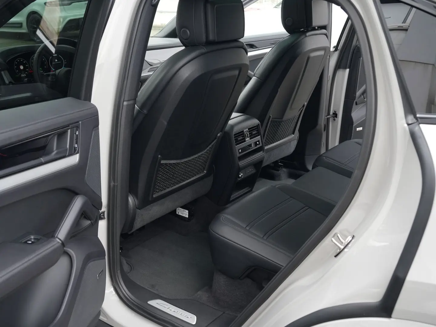 Porsche E-Hybrid Coupé INNODRIVE-LUFTF-PANO-MASSAGE