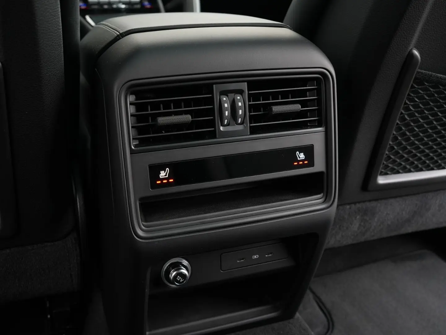 Porsche E-Hybrid Coupé INNODRIVE-LUFTF-PANO-MASSAGE