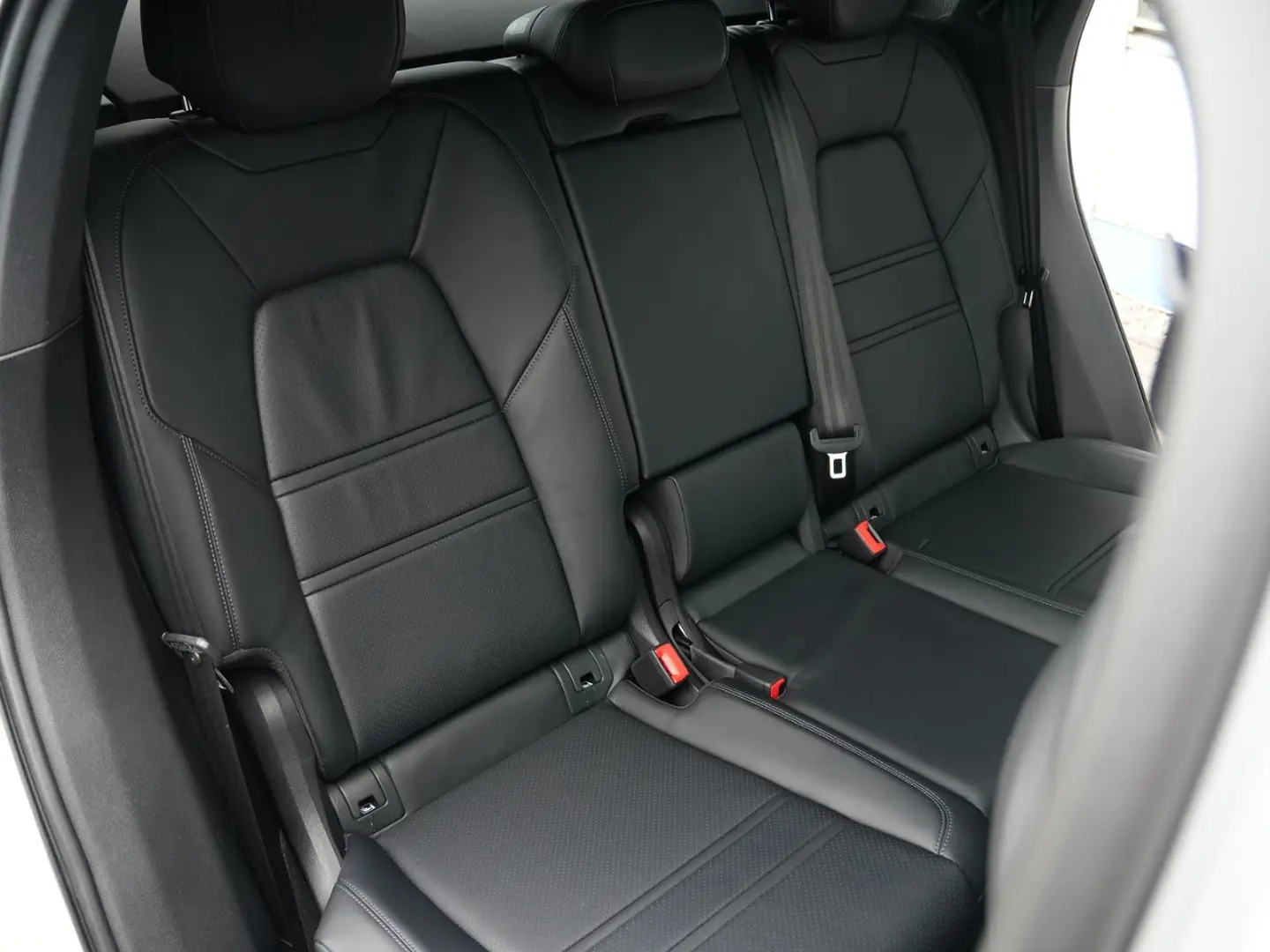 Porsche E-Hybrid Coupé INNODRIVE-LUFTF-PANO-MASSAGE
