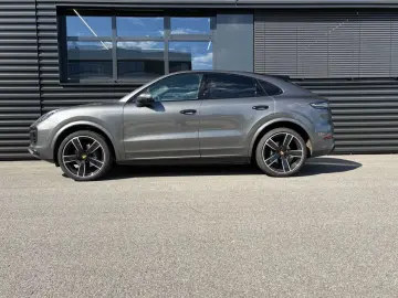 Porsche  Cayenne Coupe -PANO-INNO-BOSE-22 CLASSIK